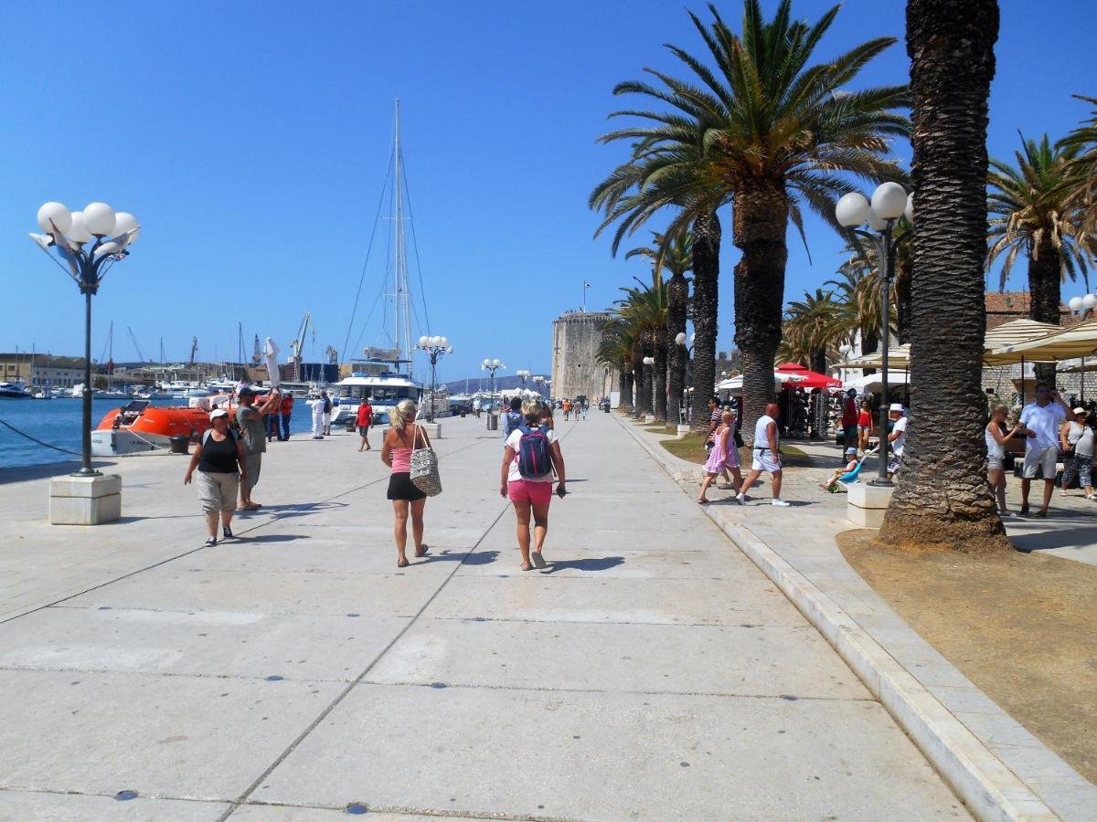 Apartments Bresan Trogir Eksteriør billede