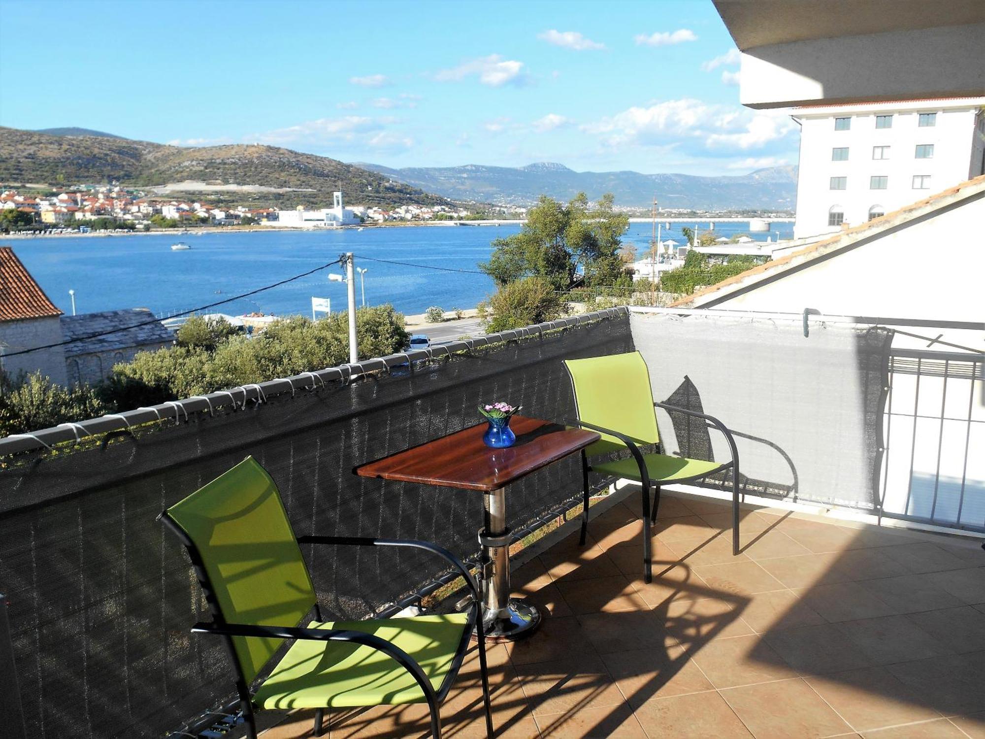Apartments Bresan Trogir Eksteriør billede