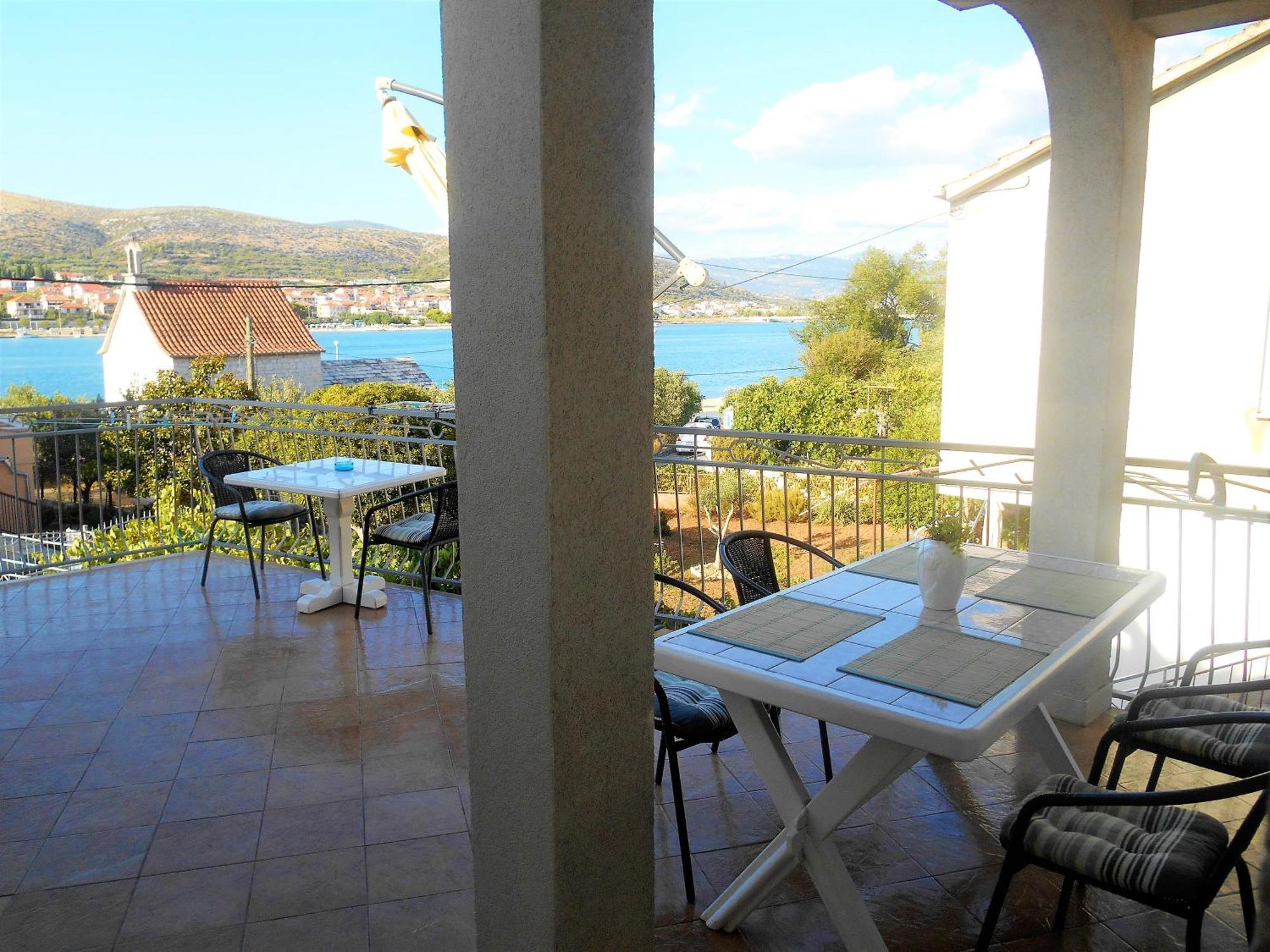 Apartments Bresan Trogir Eksteriør billede