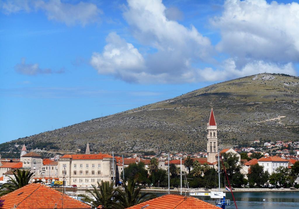 Apartments Bresan Trogir Eksteriør billede