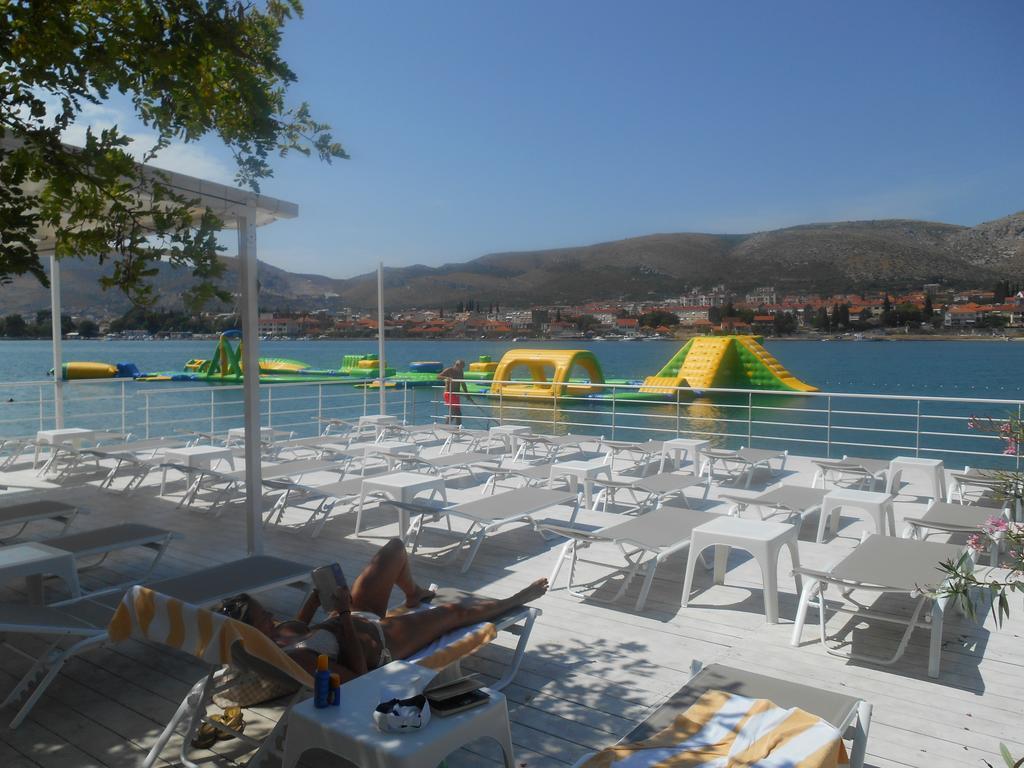 Apartments Bresan Trogir Eksteriør billede